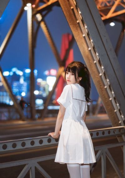 情色小说家